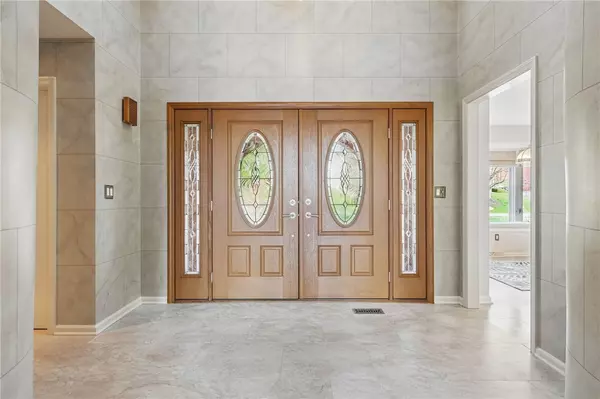 Mccandless, PA 15090,106 Foxwood Dr