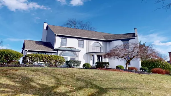110 Bittersweet Cir, Peters Twp, PA 15367