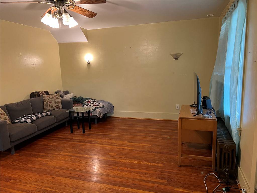 Brighton Heights, PA 15212,4007 California Ave