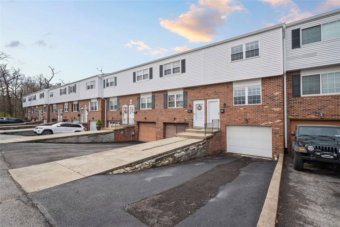 Crafton, PA 15205,228 S Grandview Ave