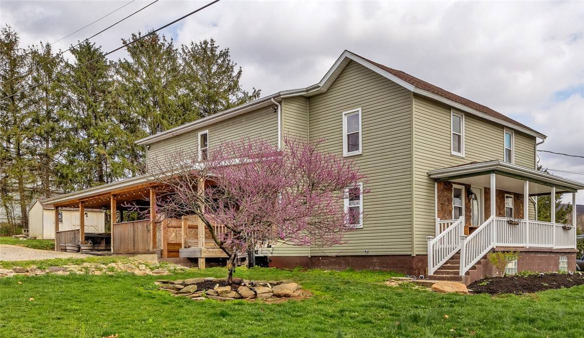 322 17th St, Derry Twp, PA 15627