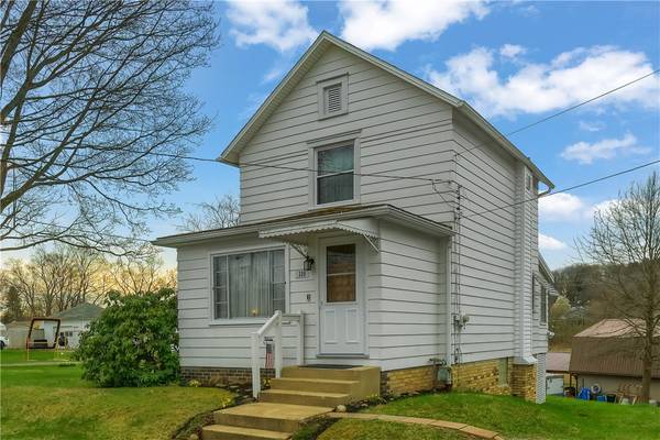 110 1st St, Darlington, PA 16115