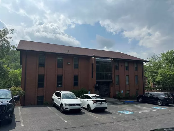 105/107 MCKNIGHT PARK DRIVE, Ross Twp, PA 15237