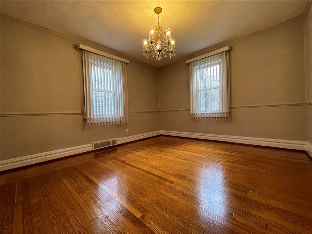New Castle/2nd, PA 16105,810 N Mercer Street