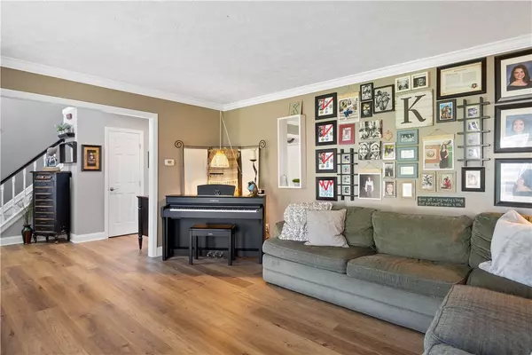 Bethel Park, PA 15102,172 Bluestone Dr