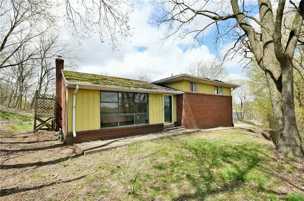 98 Reel Ave, Ross Twp, PA 15237