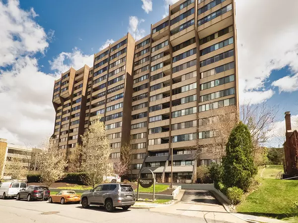 750 Washington Rd #1003, Mt Lebanon, PA 15228