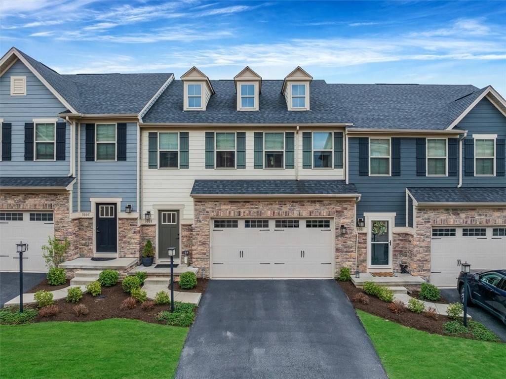 3003 Augusta Ln, Penn Twp - Wml, PA 15644