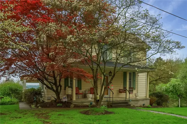 840 Bridge St, Ellwood City - Law, PA 16117