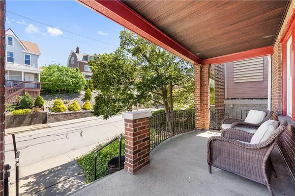 Greenfield, PA 15207,4128 Winterburn