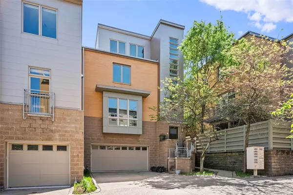 1858 Riverside Mews, South Side, PA 15203