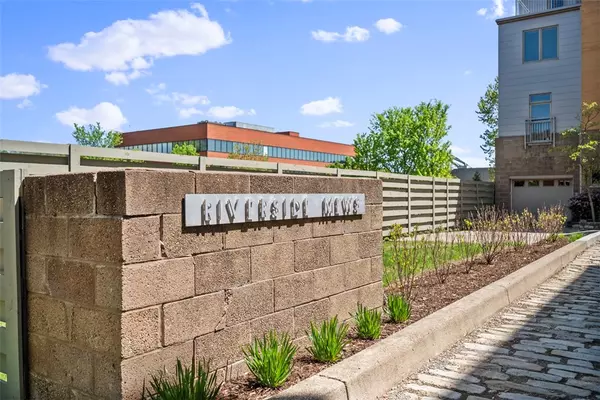 South Side, PA 15203,1858 Riverside Mews