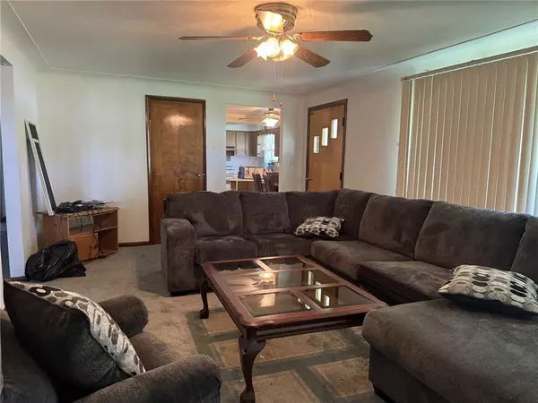Monessen, PA 15062,412 Helen Ave