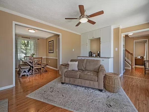 Cranberry Twp, PA 16066,447 Anna Marie Dr