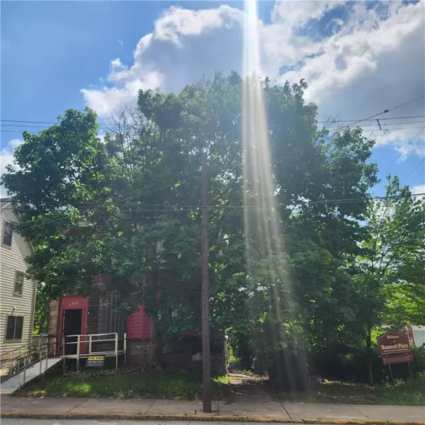 602 Mulberry St #3, Wilkinsburg, PA 15221