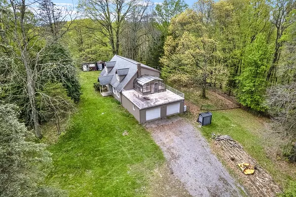 Penn Twp - But, PA 16002,242 Dodds Road