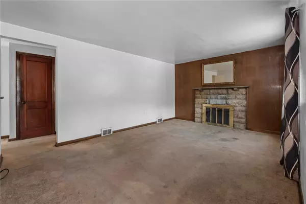 Whitehall, PA 15236,4596 Echo Glen Dr