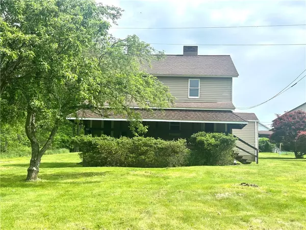 359/361 Main St, Perry Twp, PA 15482