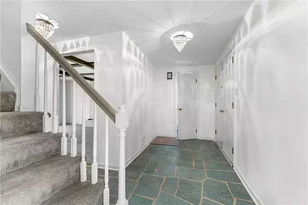 Bethel Park, PA 15102,1055 Glen Oak Drive