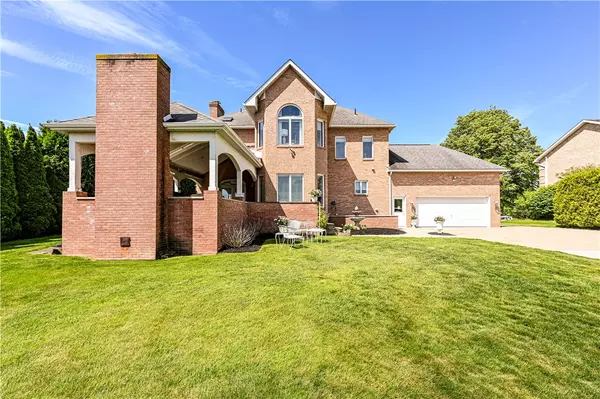 Hempfield Twp, PA 15601,585 Agnes St