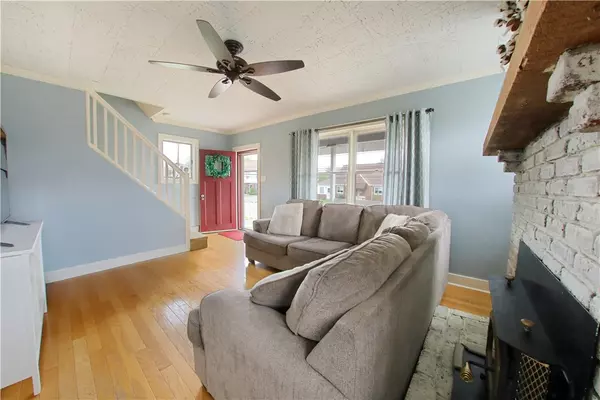 Bridgeville, PA 15017,985 RIDGE RD