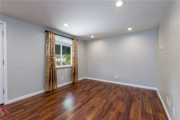 Lincoln Larimer, PA 15206,7161 Wiltsie St