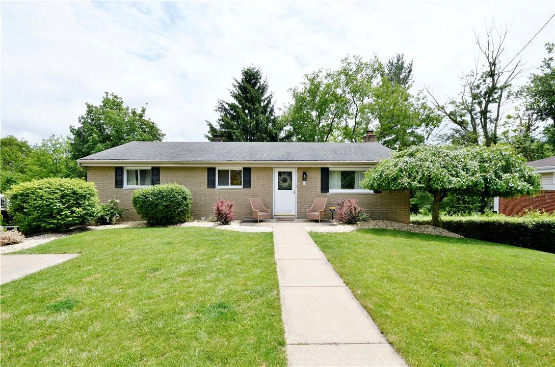 44 Eichelberger Dr, Robinson Twp - Nwa, PA 15108