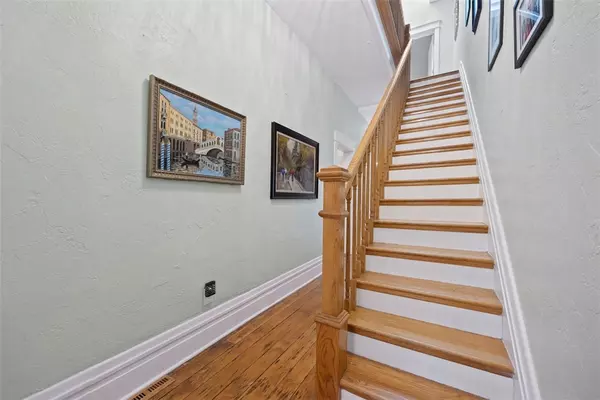 Central North Side, PA 15212,1311 Sherman Ave