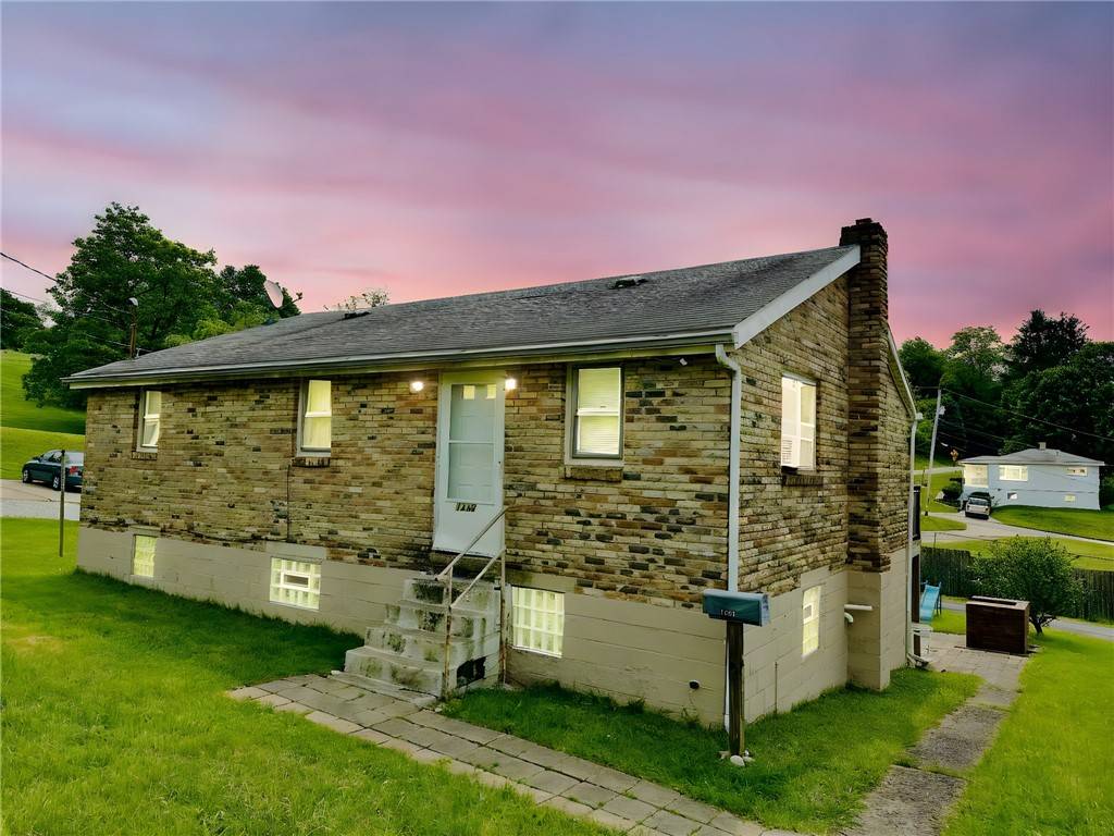 1230 Frank Avenue, Jeannette, PA 15644