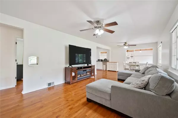 Murrysville, PA 15668,3702 School Road