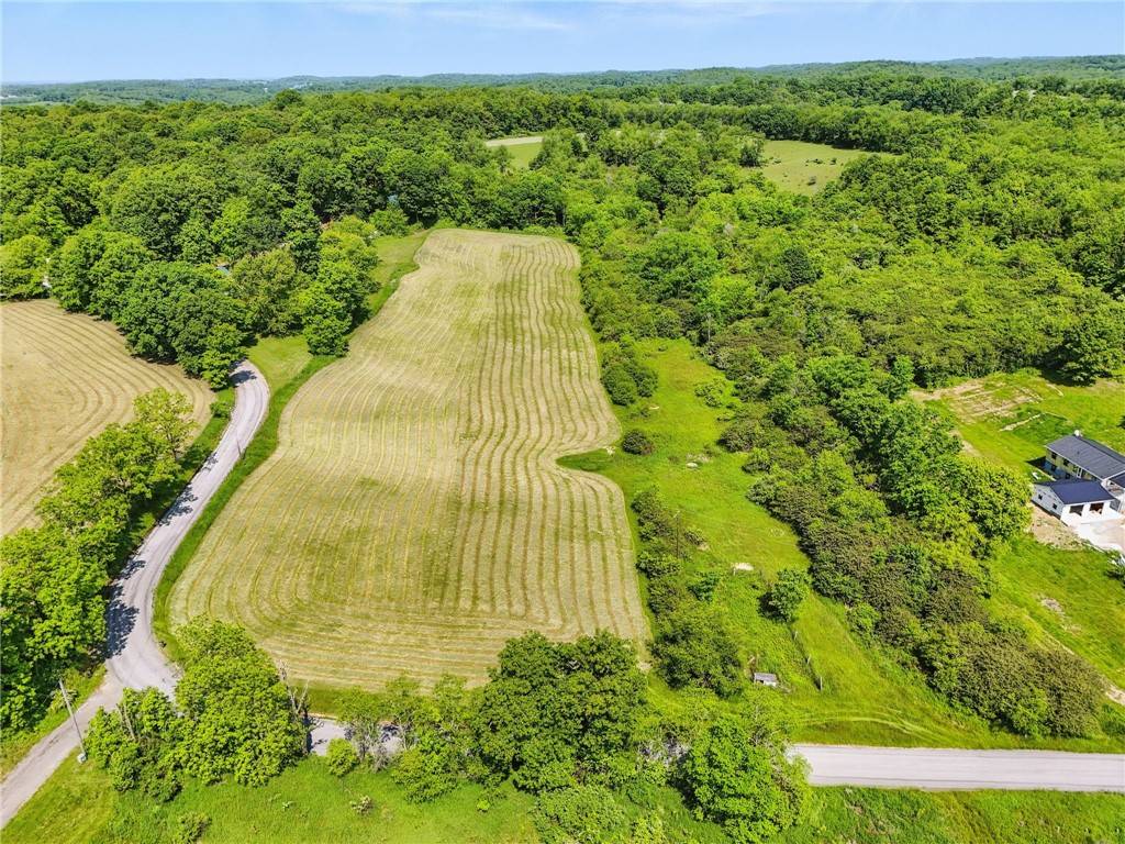 134 Kings Creek Road, Hanover Twp - Bea, PA 15043