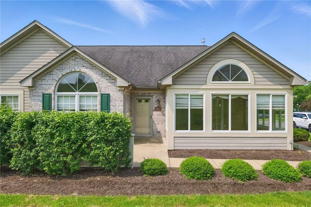 2024 Jamestown Ct, Adams Twp, PA 16059