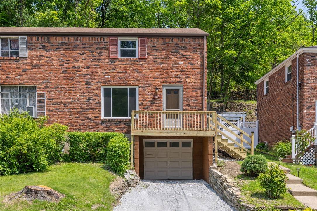 847 Killarney Dr, Castle Shannon, PA 15234