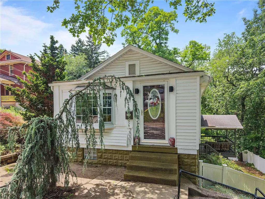 Banksville/westwood, PA 15216,2001 Potomac Ave