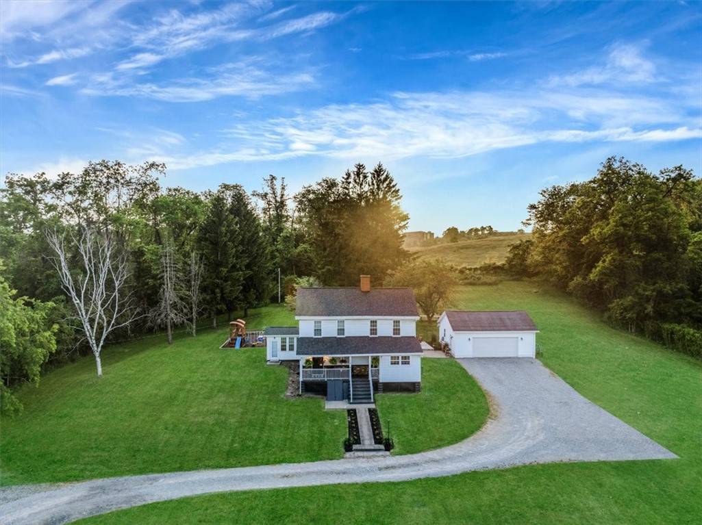126 Scholl Ln, Rostraver, PA 15012