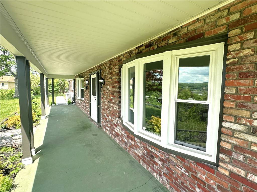 Jeannette, PA 15644,831 Ridge Avenue