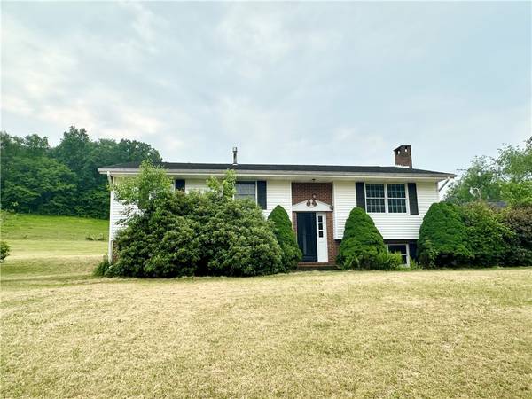 597 Kime Rd, Cowanshanock Twp, PA 16201