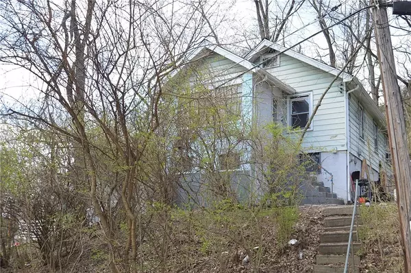 2546 Merwyn Ave, Sheraden, PA 15204