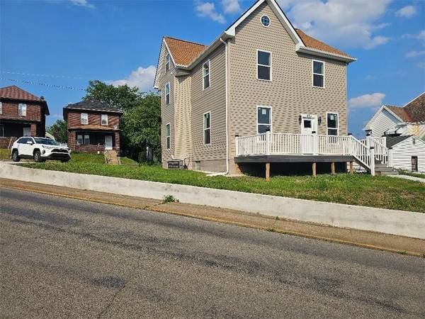 454 Harmony Avenue, Rochester, PA 15074