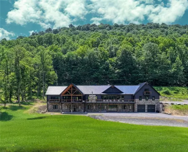 1060 Wattersonville Rd, Washington Twp, PA 16218