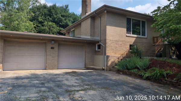 948 Avella Rd, Avella, PA 15312