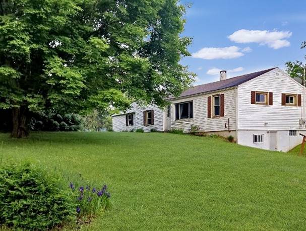 757 Springfield Church Road, Findley Twp, PA 16127