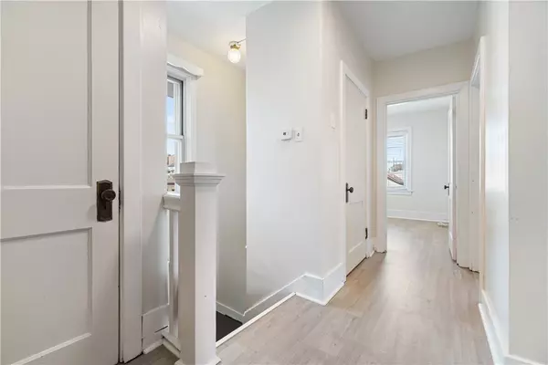 Munhall, PA 15120,3937 Davis Ave