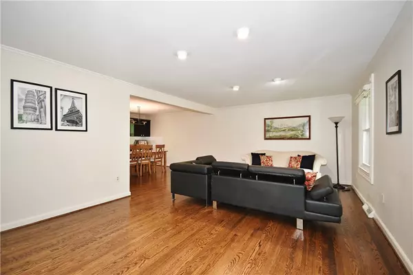 Churchill Boro, PA 15235,1921 Garrick Dr