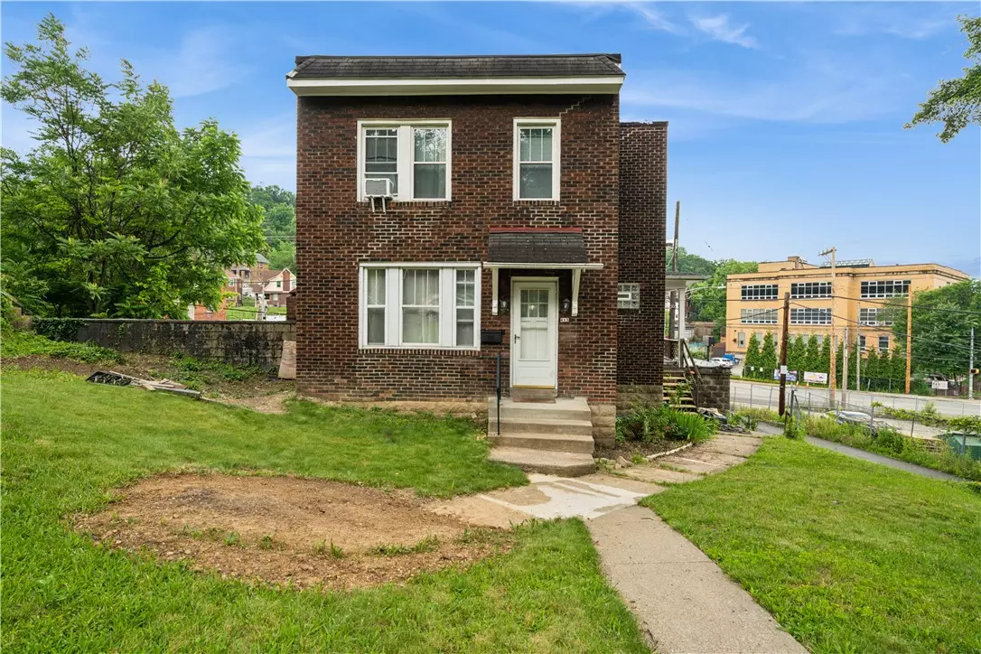 Wilkinsburg, PA 15221,615 Midland St