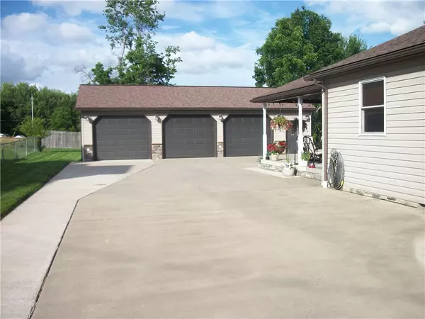 Carmichaels/cumblnd, PA 15320,228 S MARKET STREET