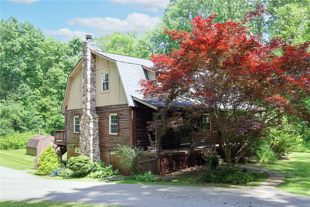 130 Hall Road, Findley Twp, PA 16137
