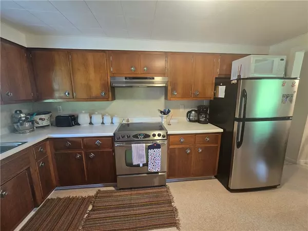 Connoquenessing Twp, PA 16033,250 Woodlands Rd