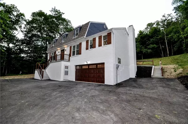 Jefferson Hills, PA 15332,1767 Gill Hall Rd