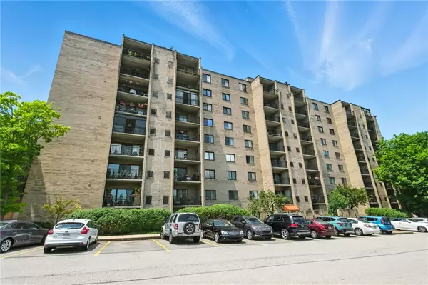 1400 Smokey Wood Dr #503, Swissvale, PA 15218